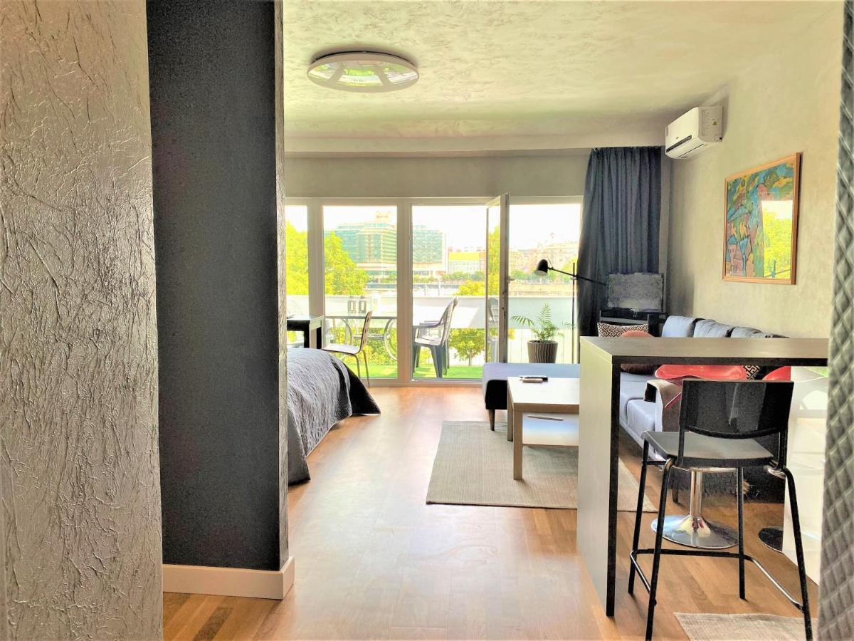 Danube View Apartment With Terrace — Fotók 1